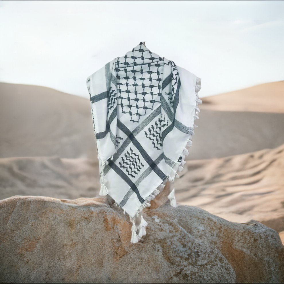 Kefiyah Black and White Palestinian Style Keffiyeh – The keffiyeh Studio